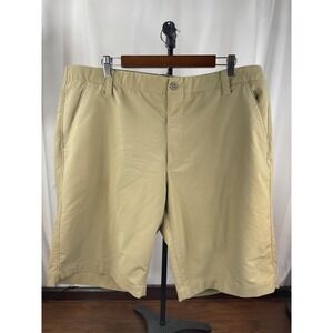 Under Armour Performance Khaki Tan Shorts No slip Waist Size 40 Golf